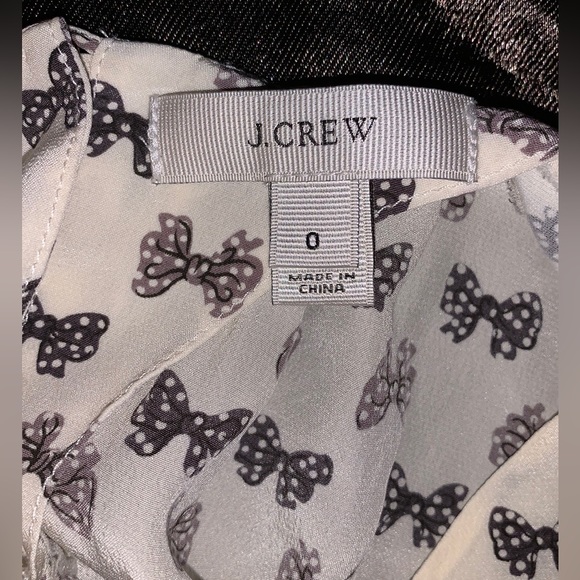 J. CREW Silk blouse with bows print, size 0 - Picture 12 of 14
